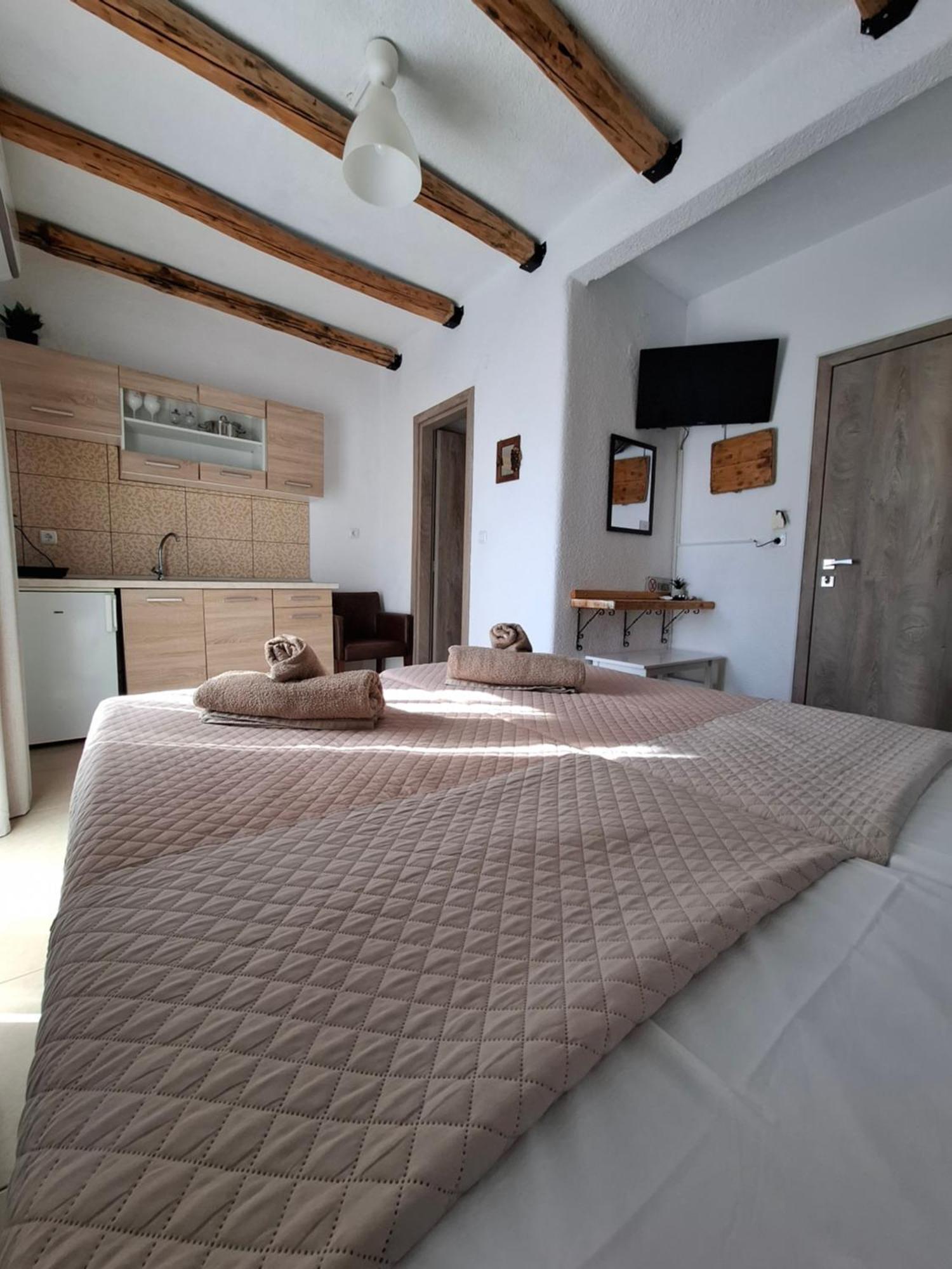 Mariza Apartments -Studios Chaniotis Extérieur photo